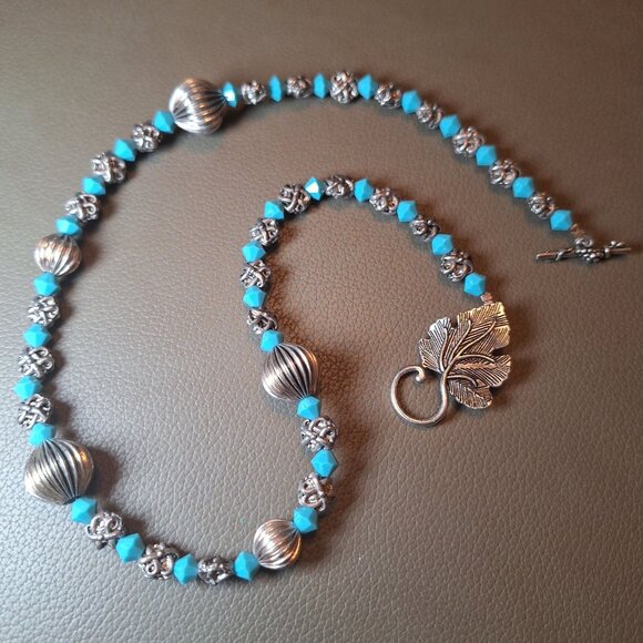 Vintage Turquoise Silver Bead Necklace Leaf Toggle Clasp 16 Inch Costume - Picture 13 of 13